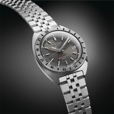 Montre Seiko Prospex "Navigator Timer" Land Series GMT automatique cadran gris bracelet acier 38,5 mm