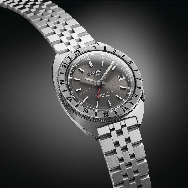 Montre Seiko Prospex "Navigator Timer" Land Series GMT automatique cadran gris bracelet acier 38,5 mm
