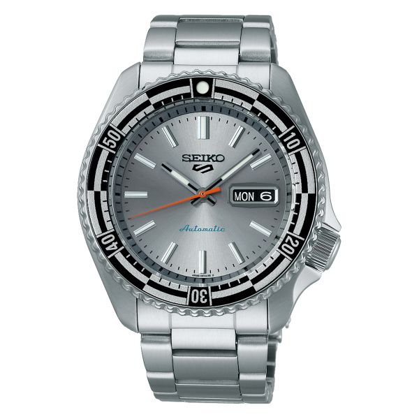 Montre Seiko 5 Sports "Rally Diver" automatique cadran argenté bracelet acier 42,5 mm