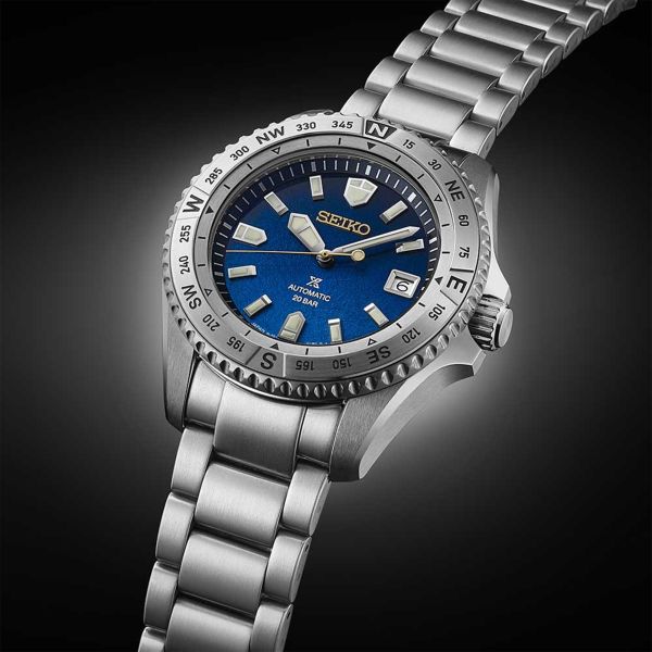 Montre Seiko Prospex Landmaster 30ème anniversaire automatique cadran bleu bracelet titane 44 mm