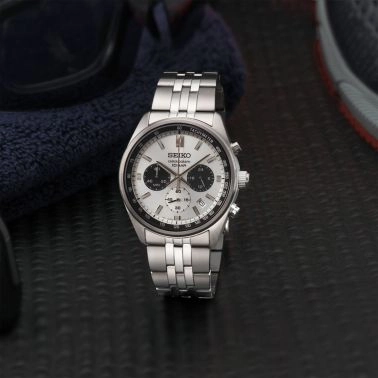 Seiko Sport Chronograph quartz white dial stainless steel bracelet 41,5 mm