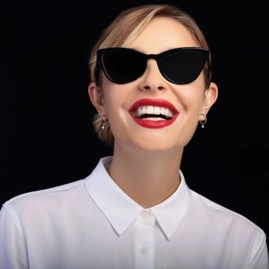 La Brune et La Blonde Excentrique earrings in yellow gold and diamonds