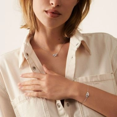 Collier Menottes dinh van R8 en or blanc et diamants 601222