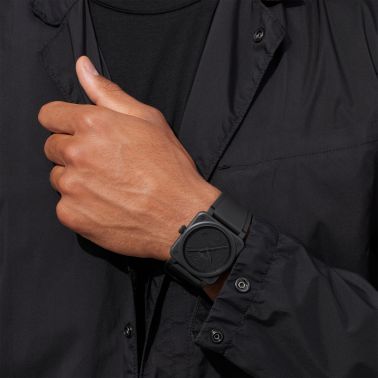 Montre Bell & Ross New BR 03 Phantom céramique automatique cadran noir bracelet caoutchouc 41 mm