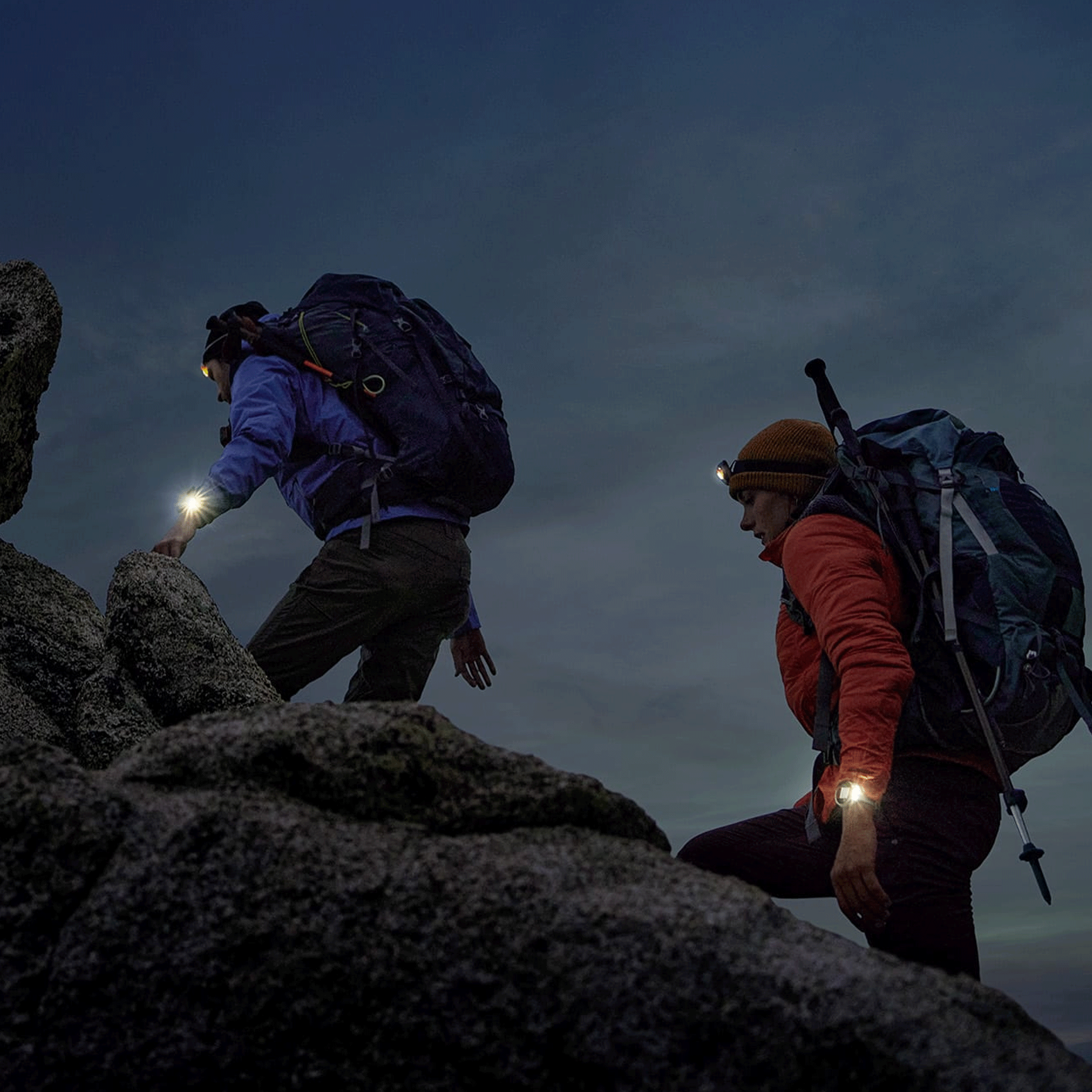 Garmin Epix Pro (Gen2) Standard Edition watch white silicone strap 42 mm 010-02802-01