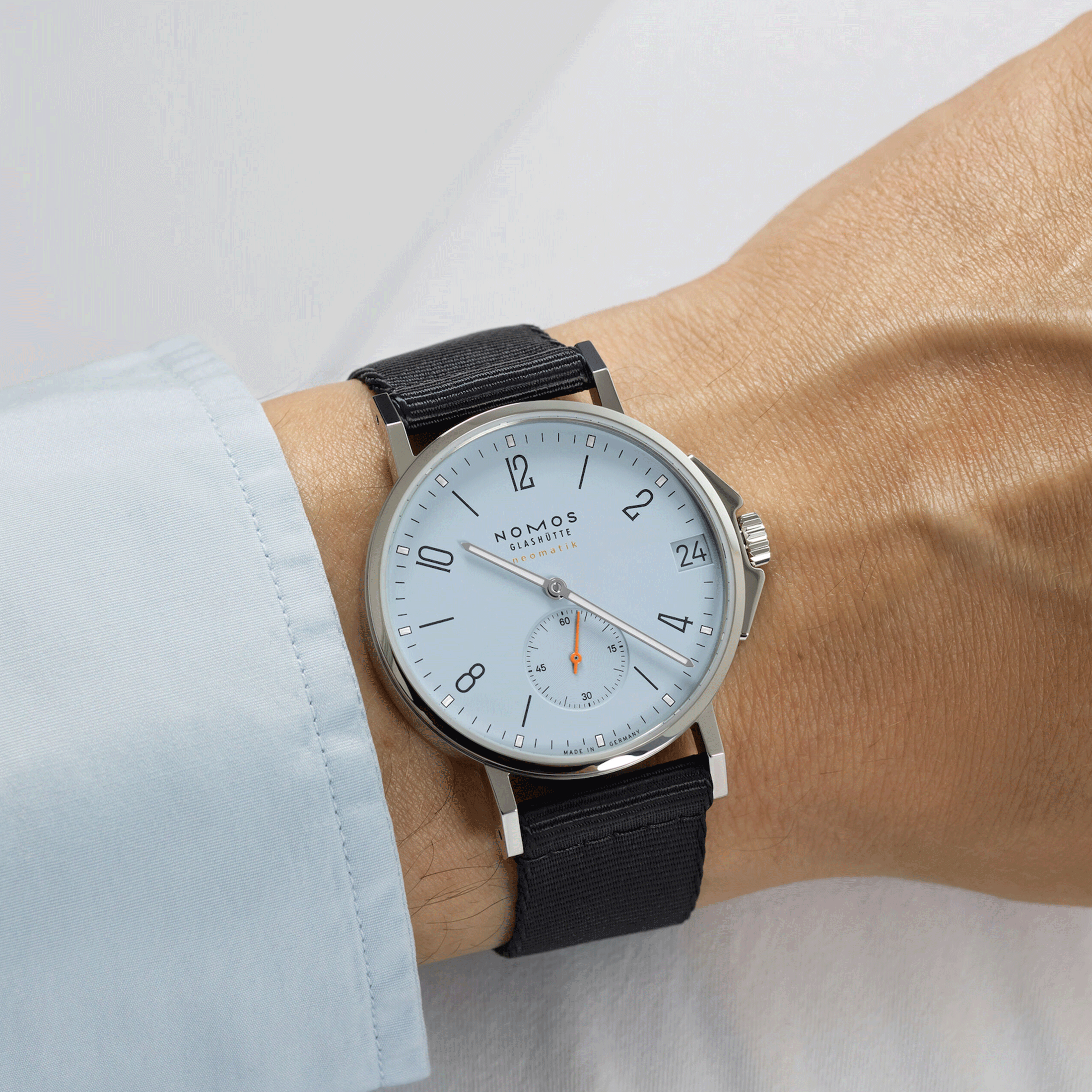 Nomos Ahoi Neomatik Date Ciel automatic watch sapphire back blue dial blue fabric strap 38.5 mm 526
