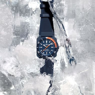 Montre Bell & Ross BR 03-92 Diver Tara céramique automatique cadran bleu bracelet caoutchouc 42 mm