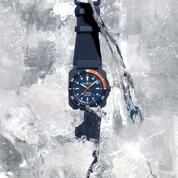 Montre Bell & Ross BR 03-92 Diver Tara céramique automatique cadran bleu bracelet caoutchouc 42 mm