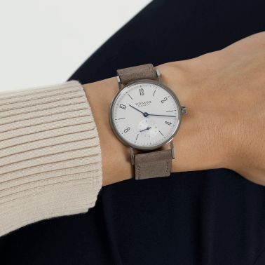 Montre NOMOS Tangente 33 mécanique fond saphir bracelet cuir beige 32,8 mm 123