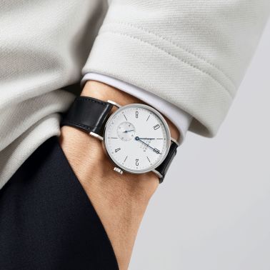 Montre NOMOS Tangente Neomatik 39 automatique bracelet cuir cousu main noir 38,5 mm 140