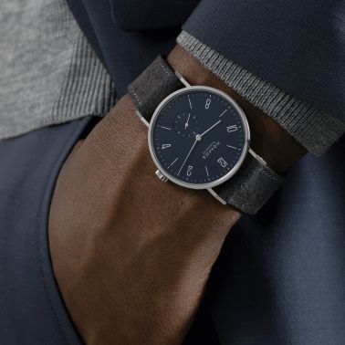 Montre NOMOS Tangente 38 mécanique fond saphir cadran bleu nuit bracelet cuir anthracite 37,5 mm 167