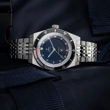 Yema Urban Yachtingraf automatic watch white bezel blue dial stainless steel bracelet 39 mm YYAC23-AMS