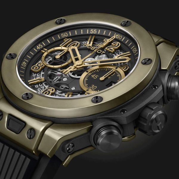 Montre Hublot Big Bang Unico Full Magic Gold automatique cadran squelette bracelet caoutchouc noir 44 mm 421.MX.1130.RX