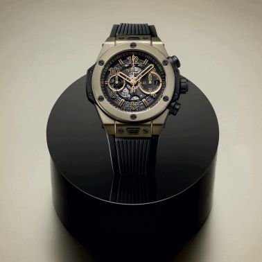 Montre Hublot Big Bang Unico Full Magic Gold automatique cadran squelette bracelet caoutchouc noir 44 mm 421.MX.1130.RX