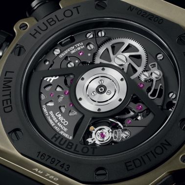 Montre Hublot Big Bang Unico Full Magic Gold automatique cadran squelette bracelet caoutchouc noir 44 mm 421.MX.1130.RX