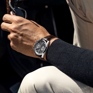 Montre TAG Heuer Carrera Calibre Heuer 02 cadran gris bracelet cuir marron 42 mm CBN2012.FC6483