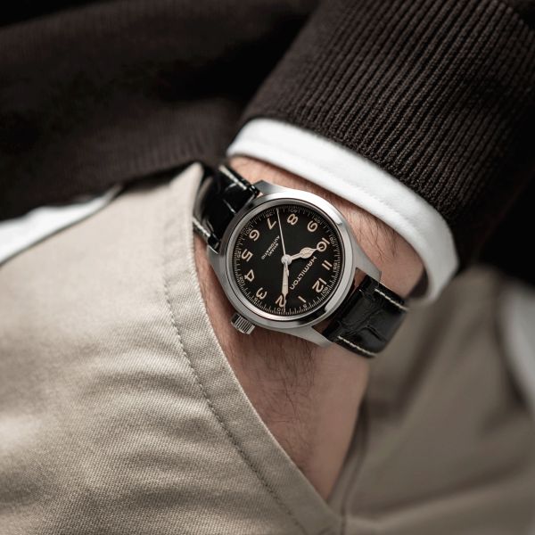 Montre Hamilton Khaki Field Murph automatique cadran noir bracelet cuir noir 38 mm H70405730