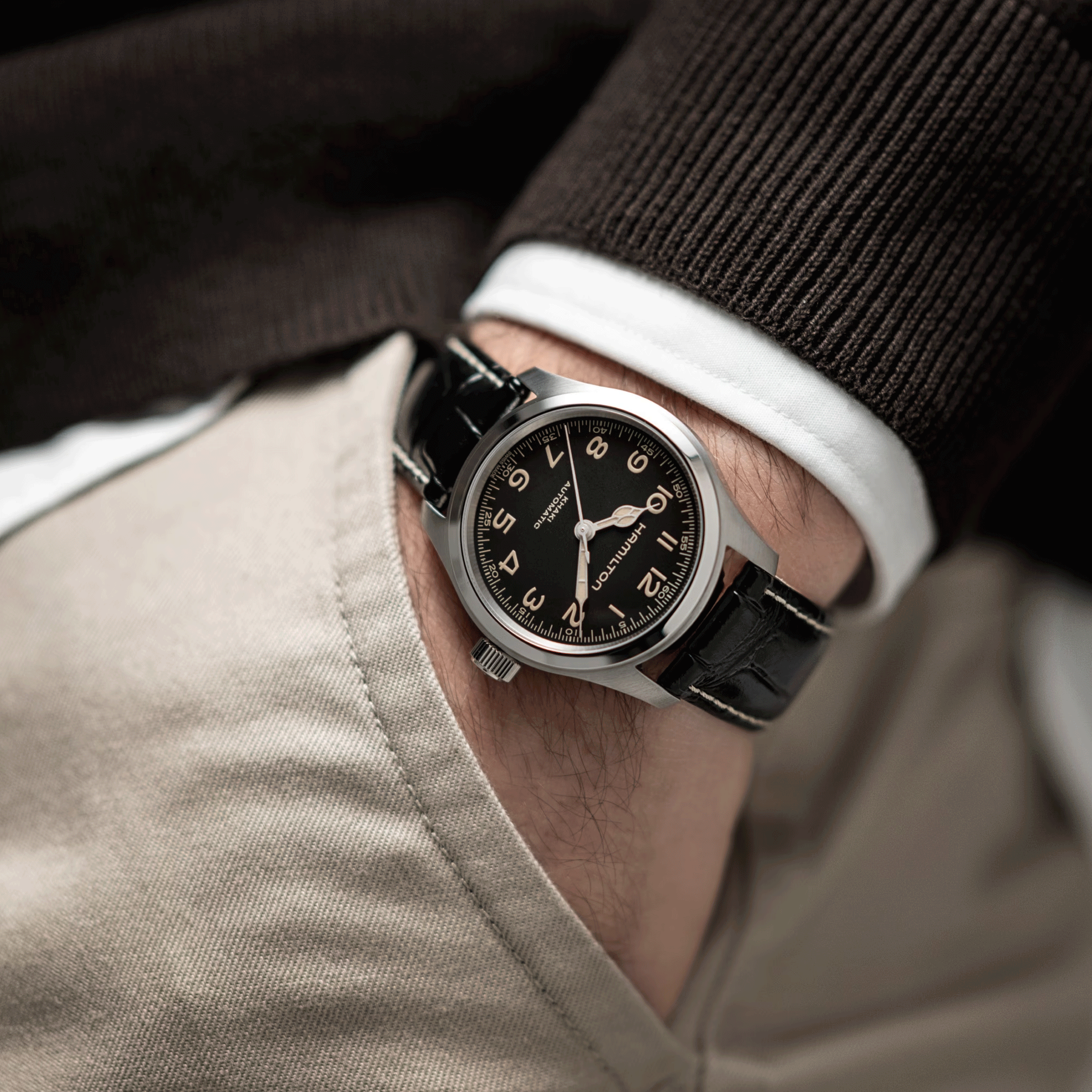 Montre Hamilton Khaki Field Murph automatique cadran noir bracelet cuir noir 38 mm H70405730