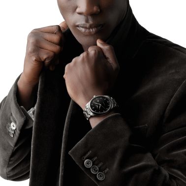 Montre Longines Master Collection automatique index diamants cadran noir bracelet acier 42 mm L2.893.4.57.6