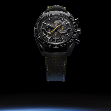 Montre Omega Speedmaster Moonwatch Dark Side of the Moon "Apollo 8" 2024 mécanique 44,25 mm
