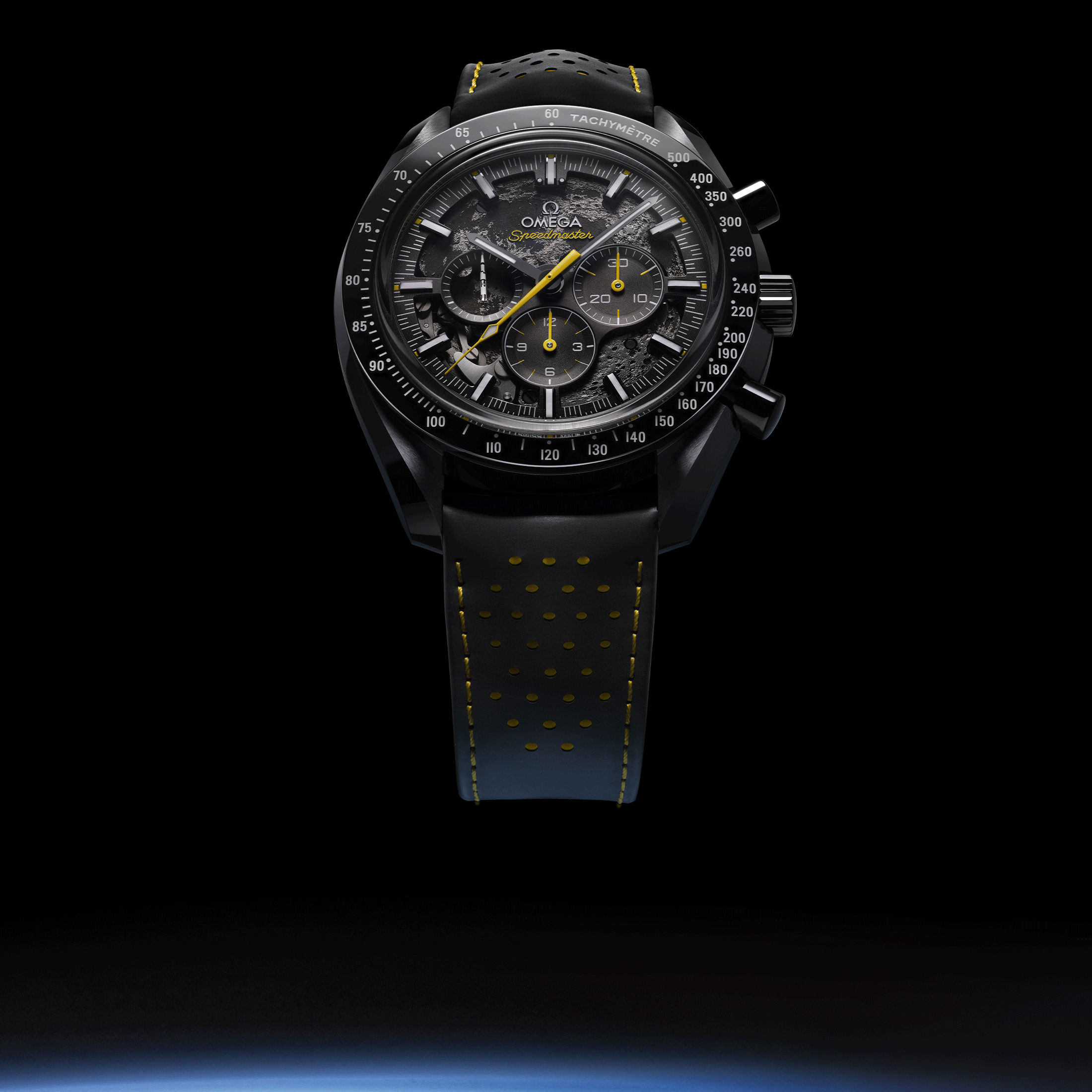 Montre Omega Speedmaster Moonwatch Dark Side of the Moon "Apollo 8" 2024 mécanique 44,25 mm