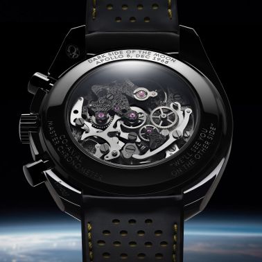 Montre Omega Speedmaster Moonwatch Dark Side of the Moon "Apollo 8" 2024 mécanique 44,25 mm