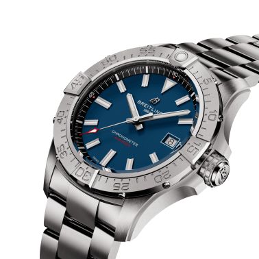 Montre Breitling Avenger automatique cadran bleu bracelet acier 42 mm A17328101C1A1