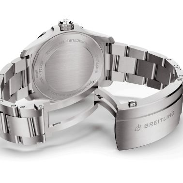 Montre Breitling Avenger automatique cadran bleu bracelet acier 42 mm A17328101C1A1
