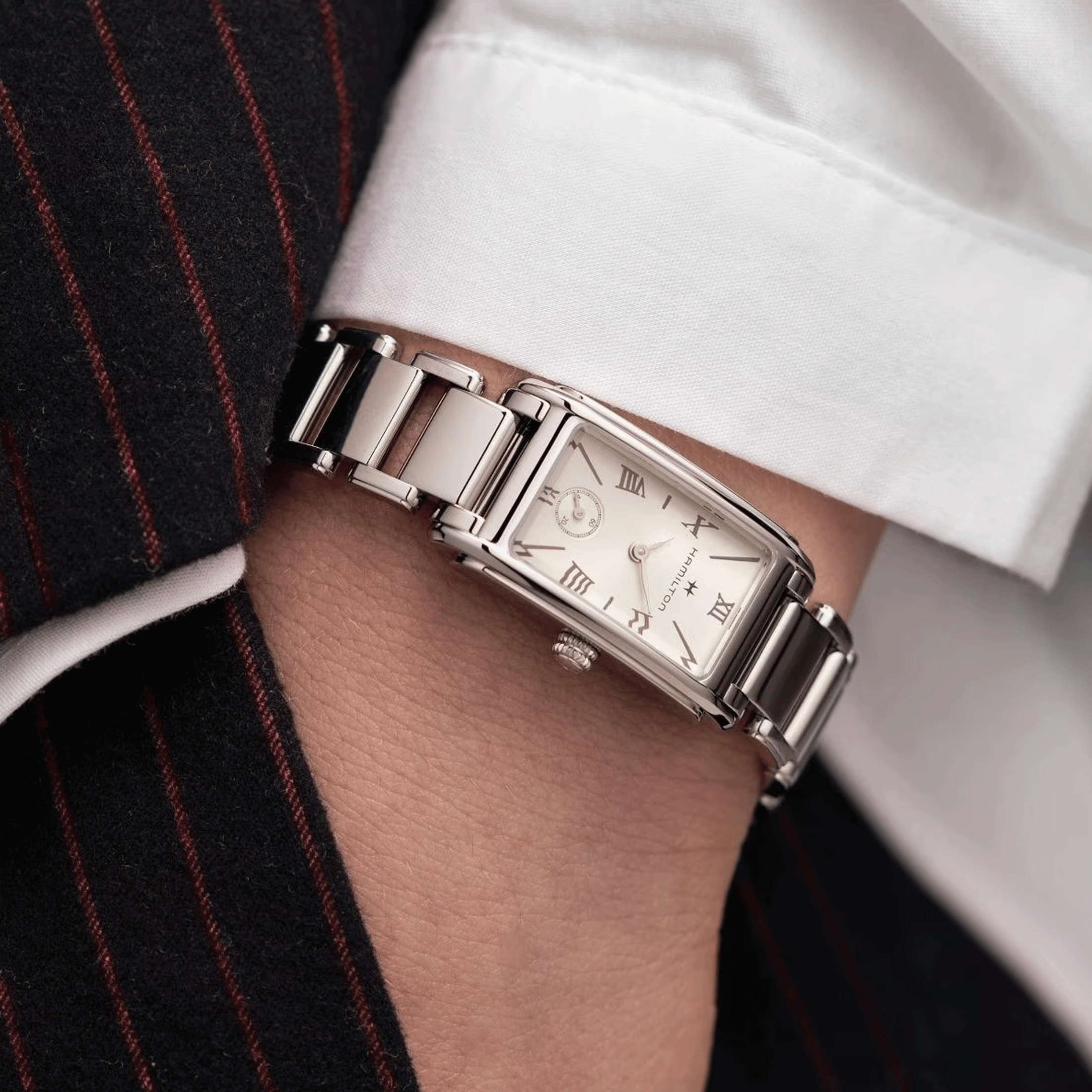 Montre Hamilton American Classic Ardmore cadran argenté bracelet acier Small H11221114