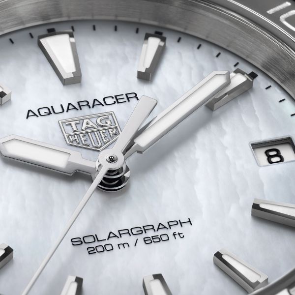 TAG Heuer Aquaracer Professional 200 Solargraph solar watch white mother-of-pearl dial steel bracelet 34 mm