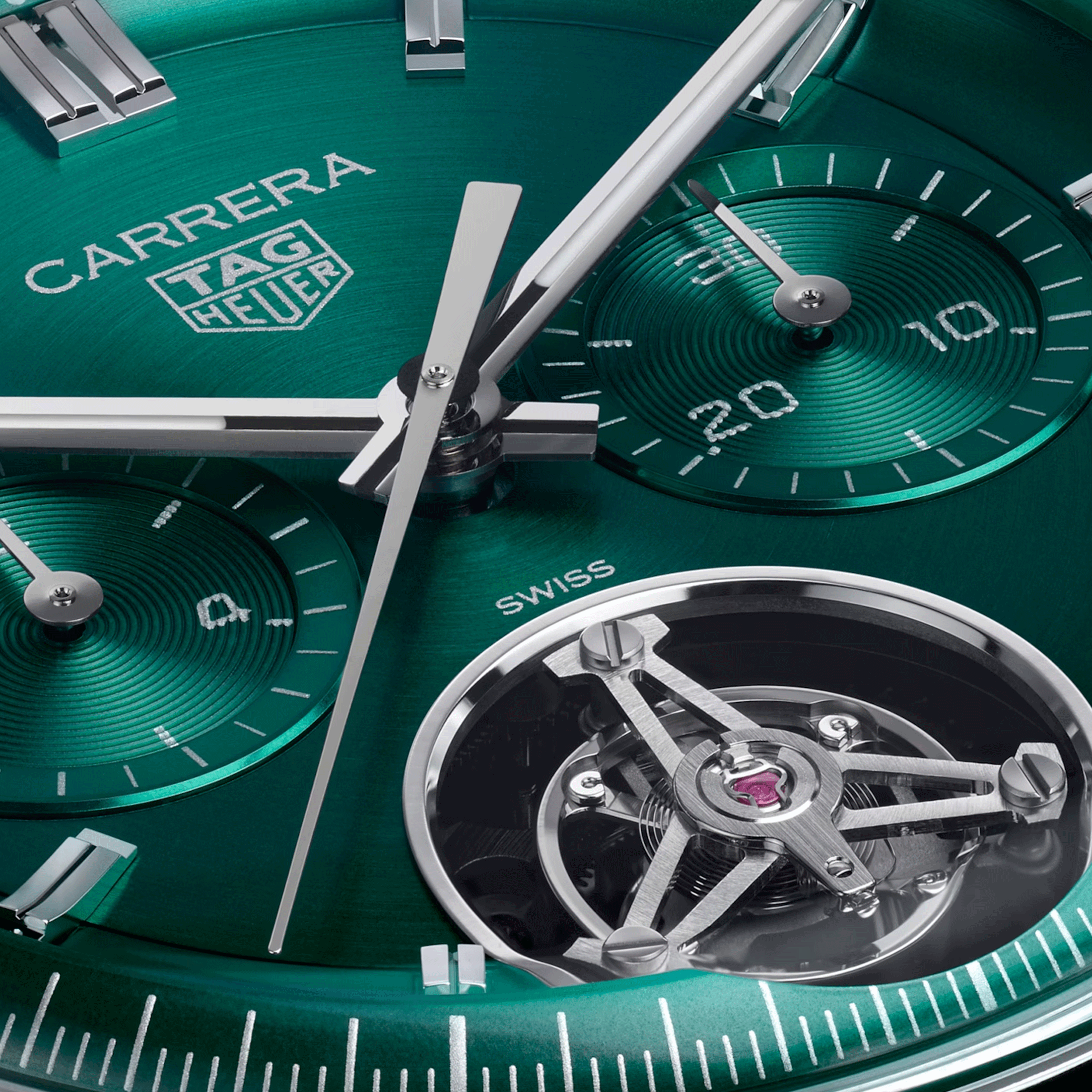Montre TAG Heuer Carrera Chronographe Tourbillon automatique cadran vert bracelet cuir 42 mm CBS5011.FC6566
