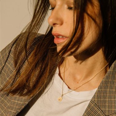 Augis Amour L'Exclusive rouge medal in yellow gold and diamond