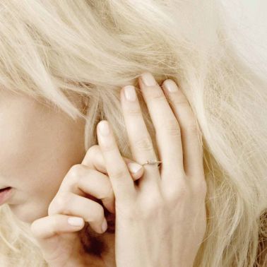 Bague Ginette NY Mini Straw Diamond en or rose et diamants