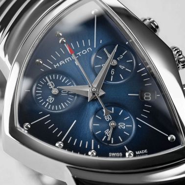 Montre Hamilton Ventura Chrono quartz cadran bleu bracelet acier 32,3 x 50,3 mm H24432141