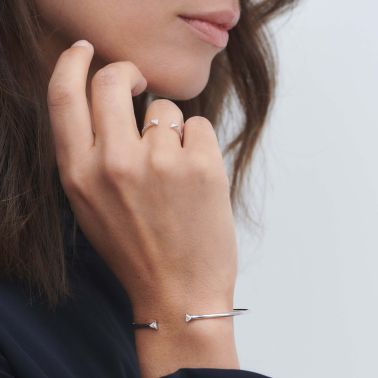 Lepage L'Admirable bangle in white gold and diamonds