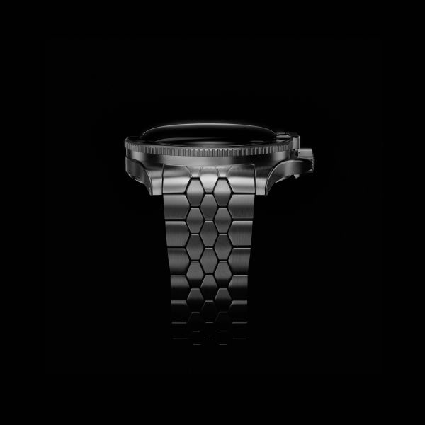 Yema Superman Slim CMM.20 automatic watch black dial steel bracelet 39 mm