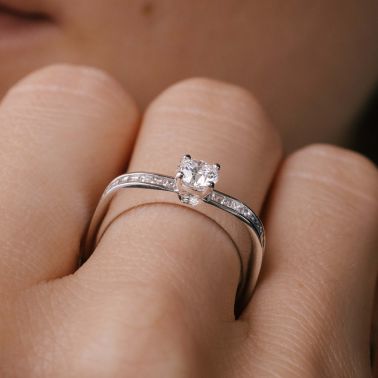 Solitaire Lepage Intrépide en or blanc et diamants