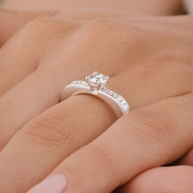 Lepage Intrépide engagement ring in yellow gold and diamonds