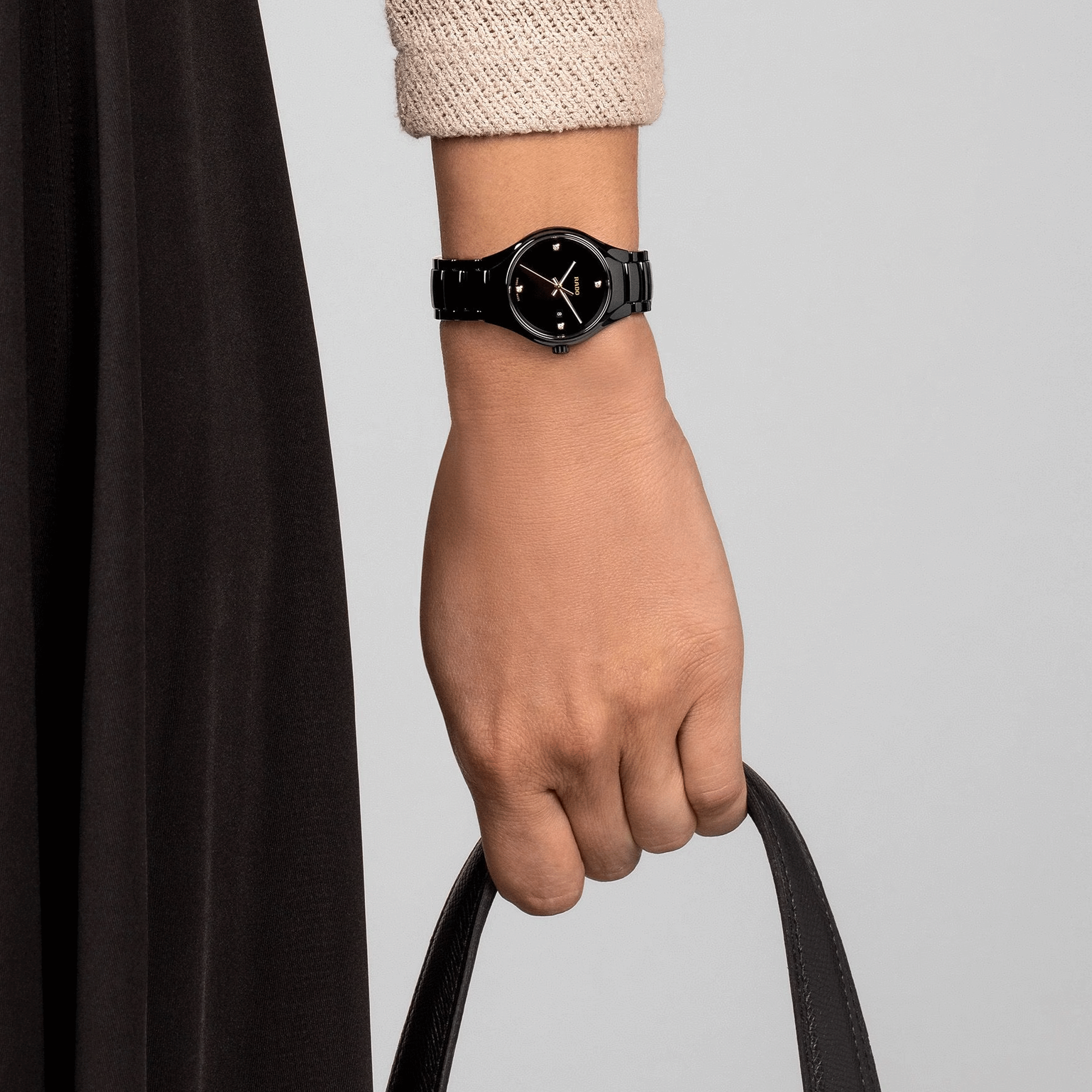 Montre Rado True quartz cadran noir bracelet céramique noire 30 mm R27059712