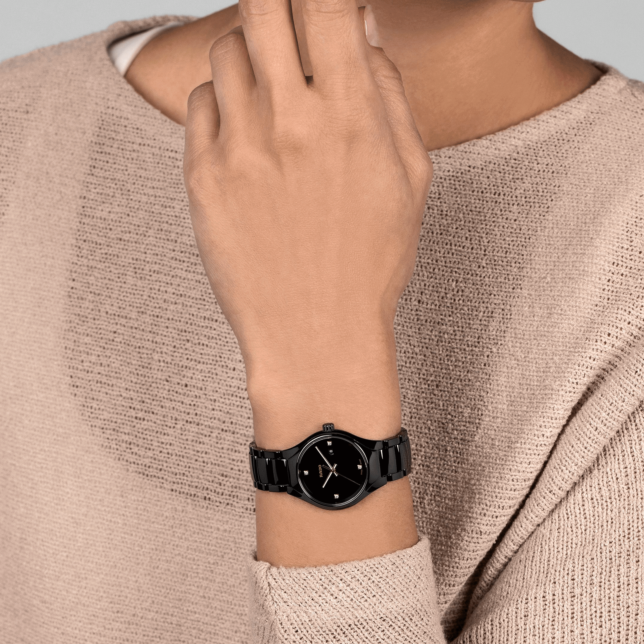 Montre Rado True quartz cadran noir bracelet céramique noire 30 mm R27059712