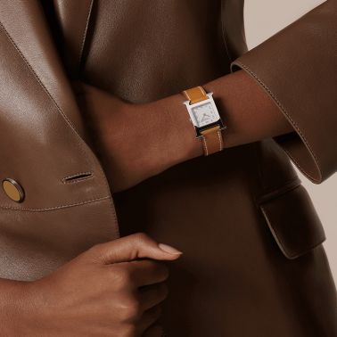 Montre HERMÈS Heure H Petit Modèle quartz cadran blanc bracelet cuir veau brun 25 mm W036702WW00