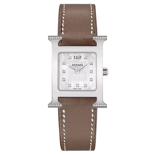 Montre HERMÈS Heure H Petit Modèle sertie quartz index diamants cadran nacre blanche bracelet cuir taupe 25 mm W057567WW00