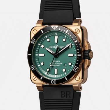 Montre Bell & Ross BR 03-92 Diver Black & Green Bronze automatique cadran vert bracelet caoutchouc 42 mm