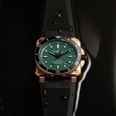 Montre Bell & Ross BR 03-92 Diver Black & Green Bronze automatique cadran vert bracelet caoutchouc 42 mm