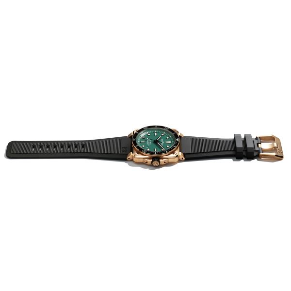 Montre Bell & Ross BR 03-92 Diver Black & Green Bronze automatique cadran vert bracelet caoutchouc 42 mm