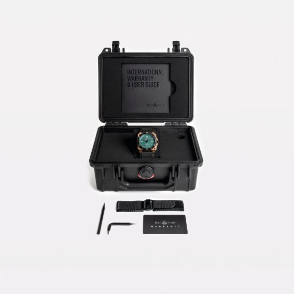 Montre Bell & Ross BR 03-92 Diver Black & Green Bronze automatique cadran vert bracelet caoutchouc 42 mm