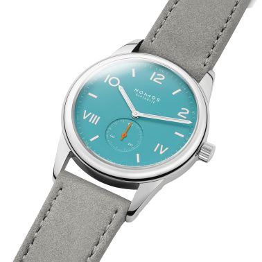 Montre NOMOS Club Campus Endless Blue mécanique fond acier cadran bleu turquoise bracelet velours gris 38 mm 724