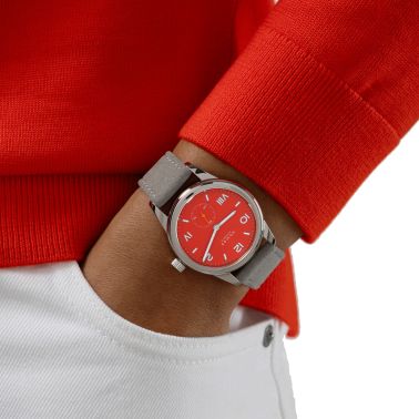 Montre NOMOS Club Campus Nonstop Red mécanique fond acier cadran rouge 36 mm 716.GB