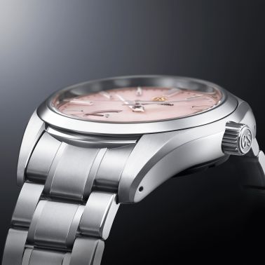 Grand Seiko Heritage Spring Drive "Pink Snowflake" Calibre 9R 20th anniversary pink dial titanium bracelet 41 mm
