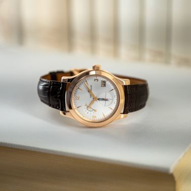 Montre Jaeger-LeCoultre Master Control Hometime or jaune automatique 40 mm